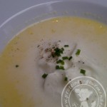 Velouté maïs doux-colza, crème au hareng fumé d’Alain Passard