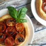 Tartelette de tomates cerises sur une croûte de jambon Serrano