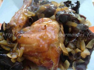 poulet champignons noirs