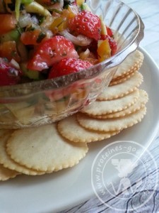 Apéritif: Salsa présentée avec des chips